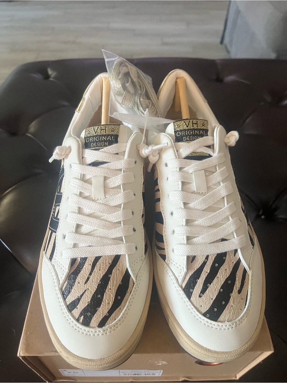 Vintage Havana Cream and Black Zebra-Print Low-Top Sneakers
